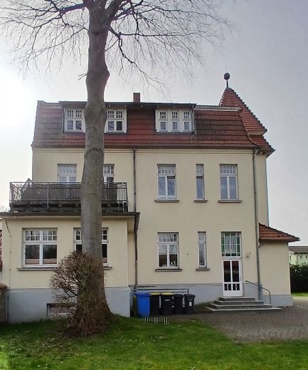 Charaktervolles Wohn- und Geschäftshaus mit zwei Wohnungen und vielseitig nutzbarem Erdgeschoss – Hofansicht