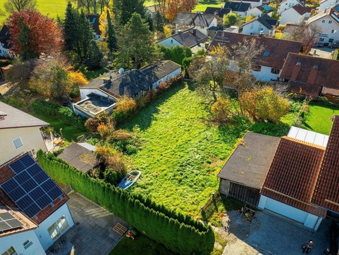 Attraktives Grundstück für EFH oder 2 DHH provisionsfrei zu verkaufen – Luftbild