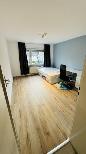 16qm WG-Zimmer Stuttgart, renoviert möbliert - Stuttgart Bad Cannstatt – Foto 5