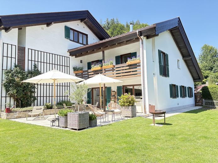 Charmantes Reihenendhaus