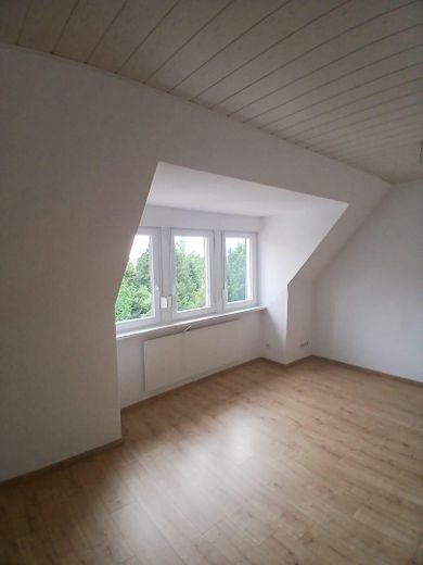 2-Zimmer Wohlfühloase mit Stellplatz im Grünen – Wohnzimmer