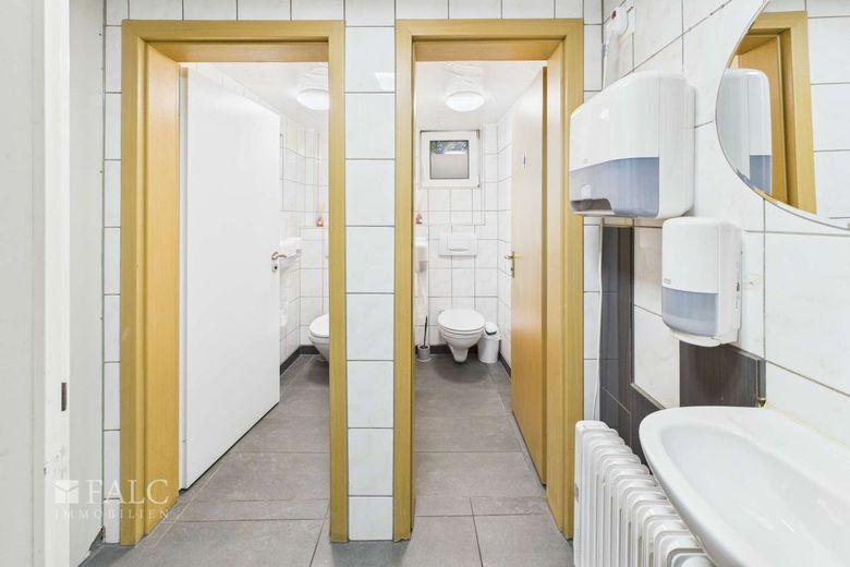 Renditestark! Mehrfamilienhaus / zwei Gewerbeeinheiten (Restaurant &amp; Imbiss) im Herzen der Villinger Altstadt – CAM04294G0-PR0028-STILL012