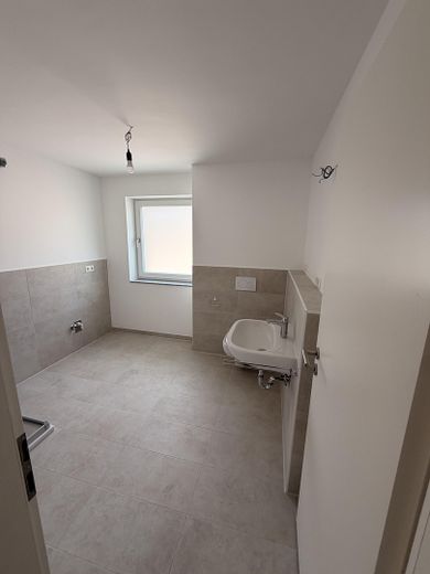 Neubau-Erstbezug: Mehrere 3-Zimmer-Wohnungen mit 67–72 m², Balkon & Energieklasse A+ – Foto 8