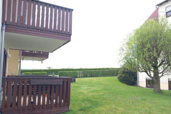 Eigentumswohnung in sehr beliebter Lage, EG, Maisonette mit Terrasse und PKW-Stellplatz