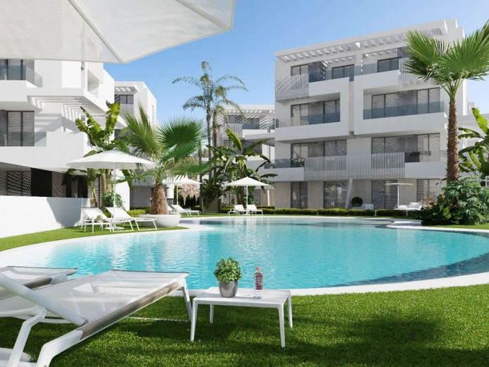 Exklusive Wohnung in Santa Rosalia Lake – Foto 1