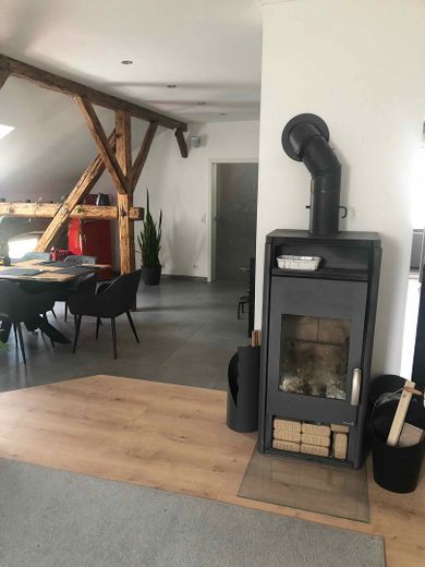 Loft moderne de 3,5 pièces avec loggia – Wohnen