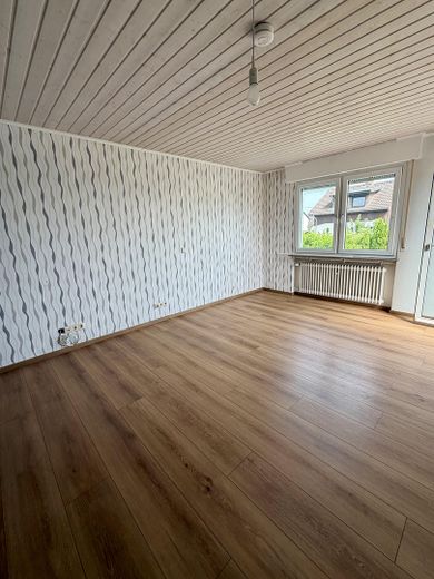Feldkirchen | Semi-detached house with sunny balcony | 6 rooms | Garden | Quiet location – Esszimmer