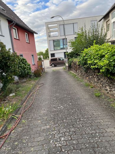 Casa plurifamiliare - vicino a Francoforte sul Meno - da ristrutturare – Zufahrt