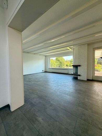 Exklusives Einfamilienhaus mit Panorama-Wintergarten, Sauna, Pelletheizung & Traumgarten in Melbeck – Foto 5