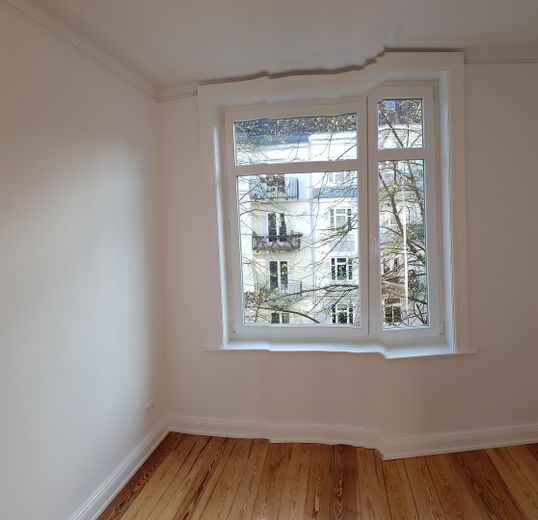 Gewerbe, Gen. als Arzt-Praxis liegt vor ,  kernsaniert, 3fiso-Fenster, parallel z.Mühlenkamp – Arbeitszimmer hell 