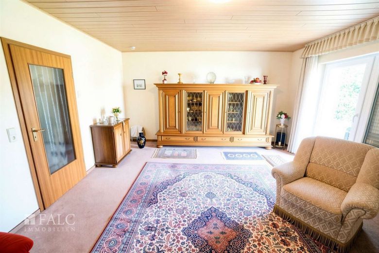 Familienhaus in Homburg- Kirrberg zu verkaufen! – Wohnzimmer