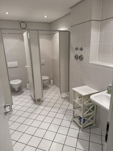 Repräsentative EG Bürofläche in gepflegtem Bürohaus – WC D 