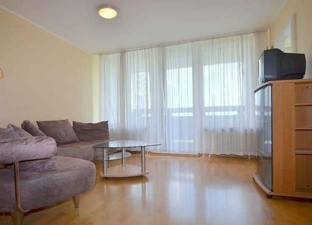 Von privat: Helle 1-Zimmer-Wohnung mit Balkon und Weitblick nahe Nürnberg-Messe – Foto 2