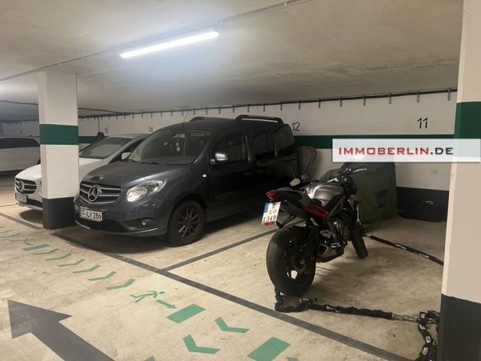 IMMOBERLIN.DE - Attraente posto auto in garage sotterraneo in posizione ben collegata – Foto 1