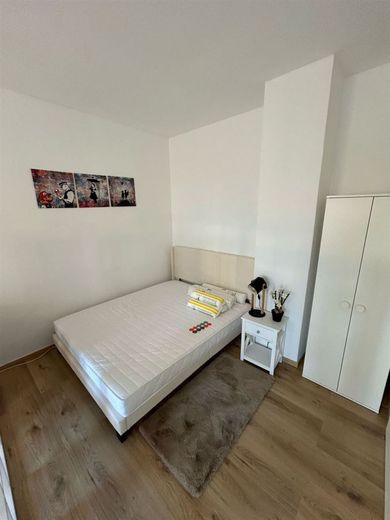 Drugi najem po remoncie.! Kompaktowe loft 1-pokojowe w oficynie z prysznicem i laminatem w centralnej lokalizacji! Kuchnia w zabudowie możliwa. – Musterfotos möblierte Nachbarwohnung