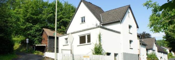 ** WEEKENDHUIS- OF VAKANTIEHUIS - OP EEN RUSTIGE LOCATIE IN DE WESTERWALD **