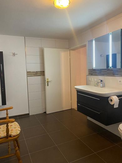 Przestronny bungalow z nasłonecznionym ogrodem na Roten Hügel. Bez prowizji. – Photo 10
