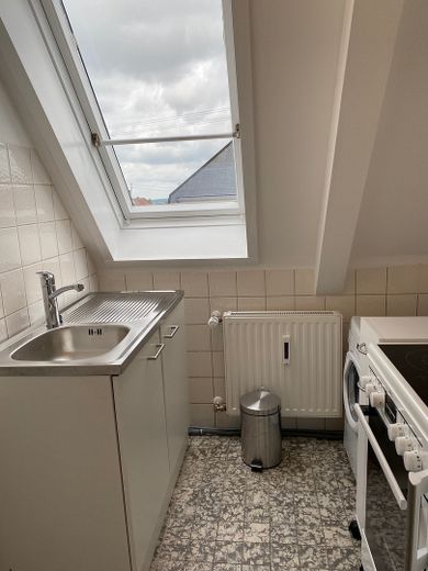 Möbliertes, sonniges 1,5 Zimmer Apartment ideal für Pendler oder Berufsstarter – Küche