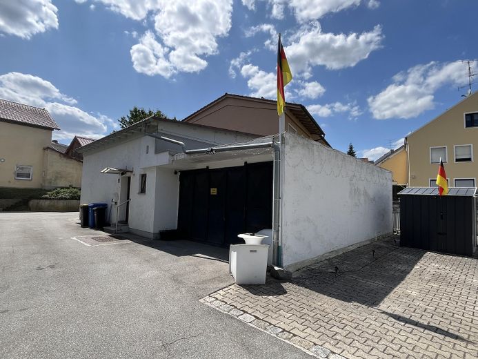 Dawny budynek pocztowy w centralnej części miejscowości – działka 1.022 m² z wieloma możliwościami – Photo 9