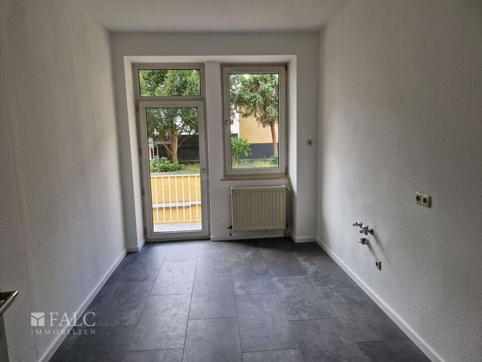 Küche mit Balkon