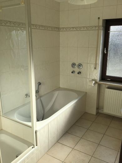 Солнечная уютная квартира с 3 комнатами в Грёбенцелле – Tageslichtbadezimmer