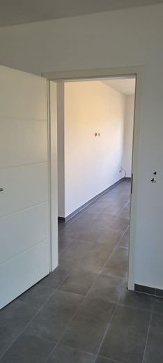 Trasteros, nave de 600/700 m², oficinas, plazas de aparcamiento en nave (turismos, autocaravanas), superficie al aire libre, contenedores – Foto 7