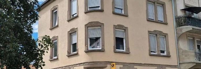 Gewerbefläche mit Fensterfront für Praxis, Atelier, Büro etc.