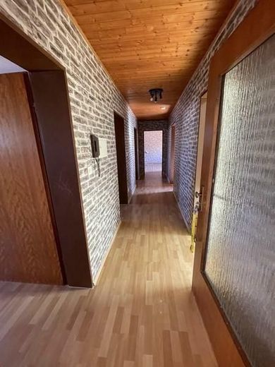Wittlich-Gladbach -- 4 Zimmer DG-Wohnung (ca. 96 m²) zur grosszügigen Entfaltung -- – 5a Wohnungseingang