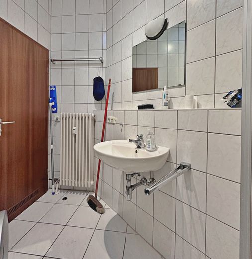 Cazip 2 odalı çatı katı dairesi (35 m2), huzurlu yerleşim bölgesinin kenarında, konfor ve mahremiyet garantisiyle – WJ-00185_bild_008.jpg