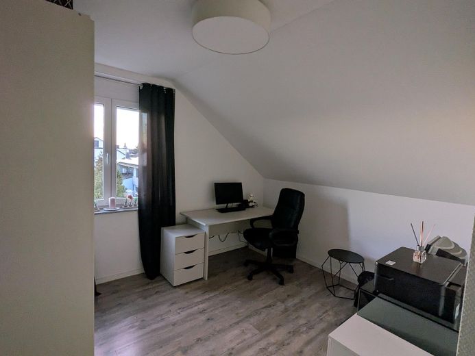 Büro (Kind 1)