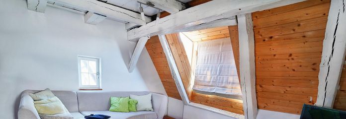 Geschmackvolle und voll möblierte Wohnung mit Einbauküche in Oberderdingen
