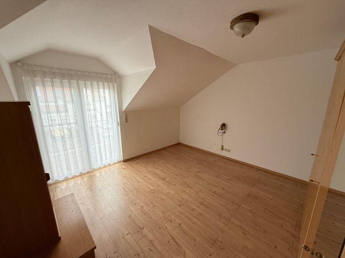 OG Schlafzimmer 1 mit Balkon