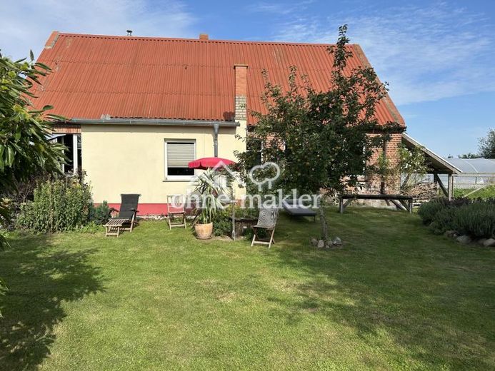 Bauernhaus mit 6399 Qudratmeter Land mitten auf den Feldern – Foto 1
