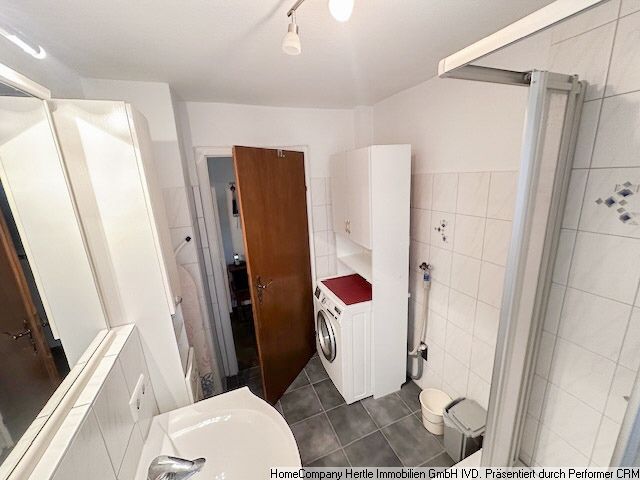 ***Angenehm und freundlich möbliert mit Balkon und Stellplatz  für 3-12 Monate in Bad Krozingen/Biengen – 09df1a5bfffa0dbc419fa9898feed7b60abde95c.jpg