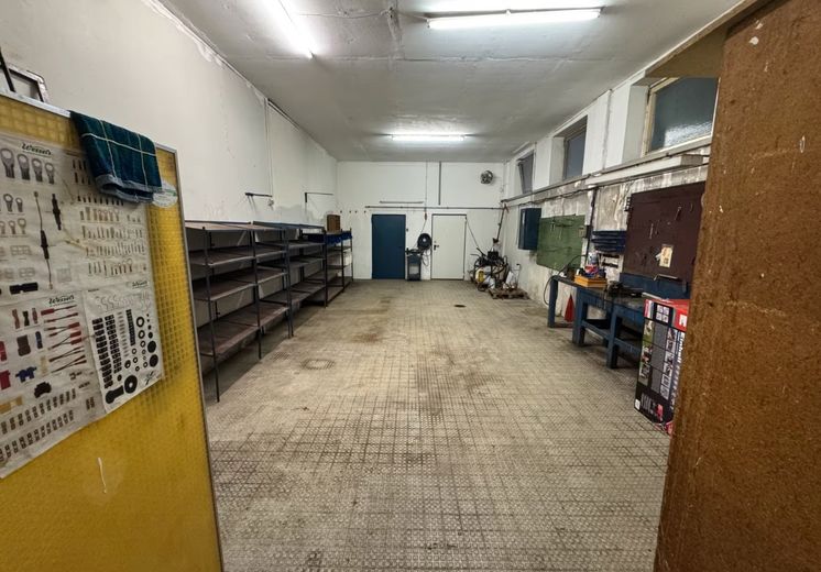 Beheizte Halle zu vermieten / Bürofläche / Werkstatt / Einzelhandel erlaubt – Foto 4