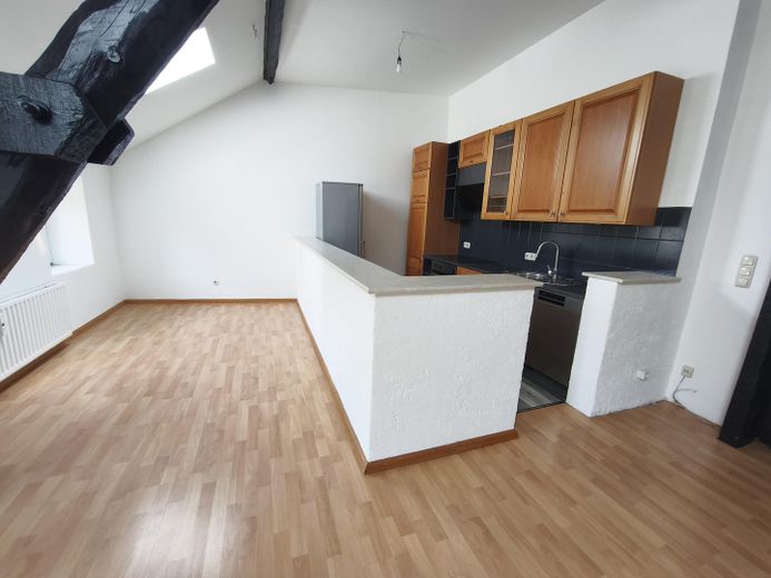 Maisonette Loft in historischen Bruchsteinhaus – Essbereich