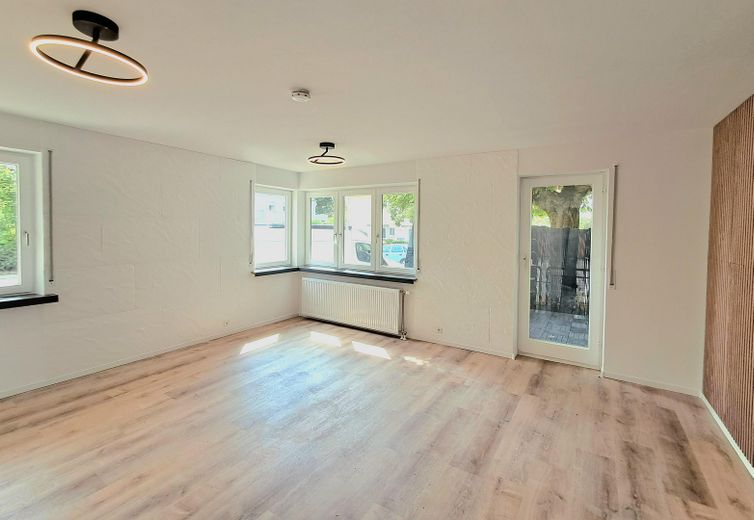 Erstbezug – Renoviertes Apartment mit Terrasse, zentral in Echterdingen – Foto 2