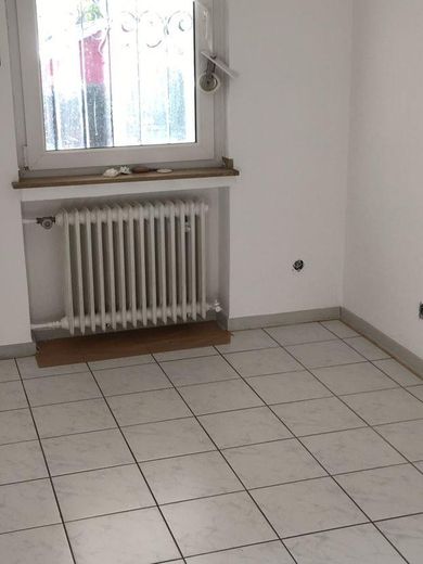 5. Zimmer, Büro