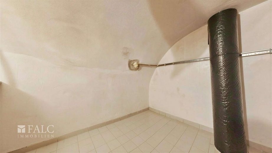 Großzügige 4-Zimmer-Wohnung mit Garten in Stuttgart Bad-Cannstatt – Gewölbekeller