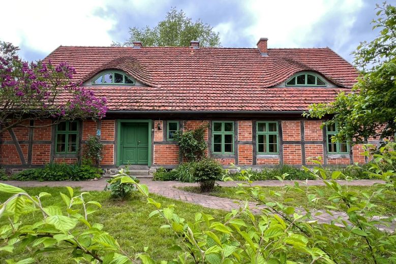 21 Hektar Paradies – Häuser, edle Nebengebäude, Acker, Wiesen, Wald und Wasser – Foto 30