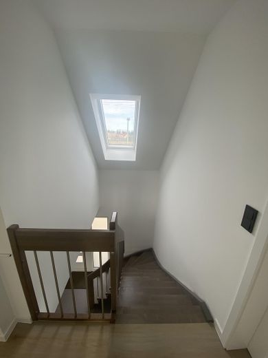 Now at an advantageous price: Modern country house incl. plot & fitted kitchen – Treppenhaus