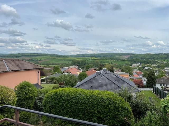Großzügiges Einfamilienhaus mit Fernblick – Fernblick