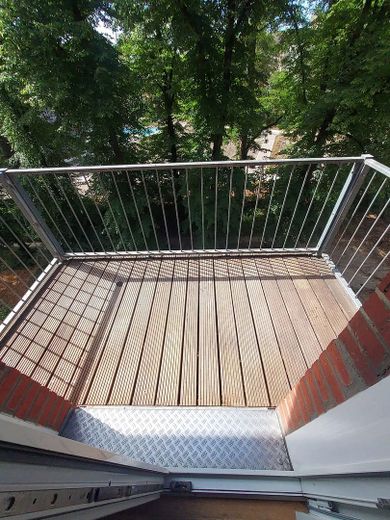 Helle Singlewohnung mit Balkon nahe Osloer Straße – Aussicht Balkon