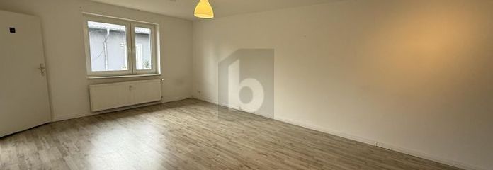 MODERNES WOHNEN IN UNINÄHE