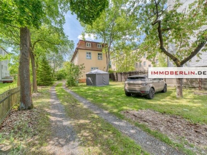 IMMOBERLIN.DE - Ideal positioniertes Haus mit mehreren Wohnungen & Ausbaupotenzial – Foto 1