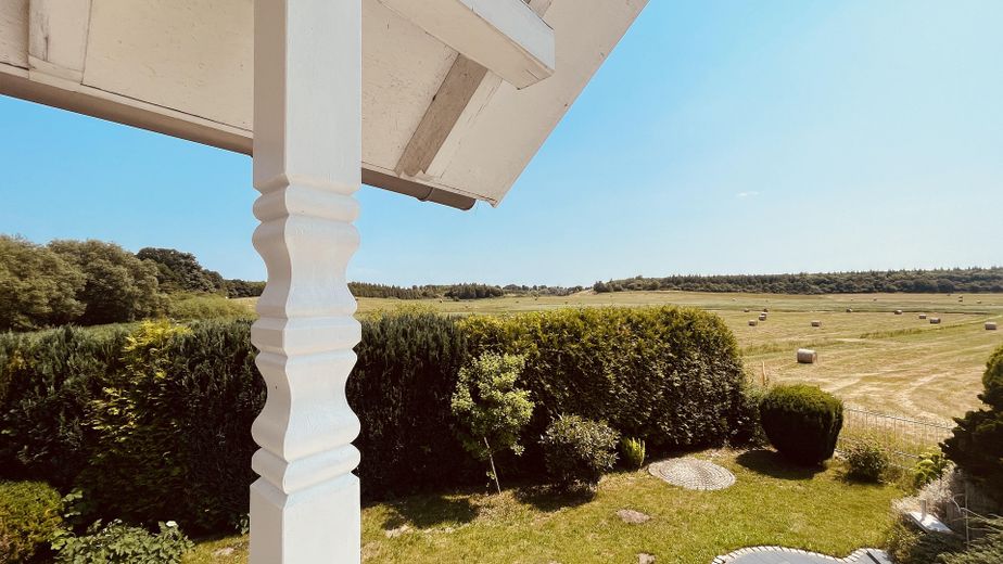 Wochenendhaus auf 966qm mit fantastischem Weitblick provisionsfrei zu verkaufen – Blick Südost, 06/2026