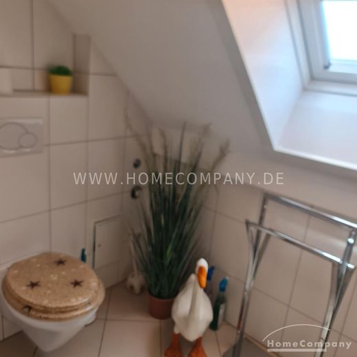 Schöne 2 Zi.Whg., 1. OG, Balkon. – 50a974559d2e9d2380fc60969d2b921943d4f71e.jpg