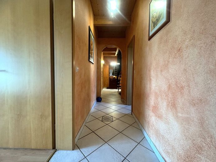 Warum noch Miete zahlen? Massiver Bungalow im Landhausstil in ruhiger Umgebung von Buchholz (Aller) – Flur