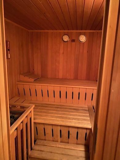 Idylisches Familienhaus direkt vom Eigentümer, provisionsfrei – Keller Sauna
