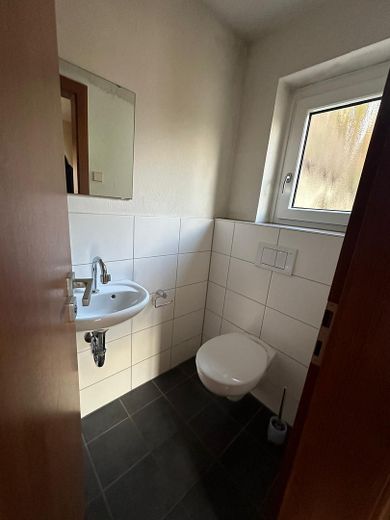 Traumhaus in Top Lage mit Einliegerwohnung und hohem Ausbaupotential und großem Grundstück – Foto 21